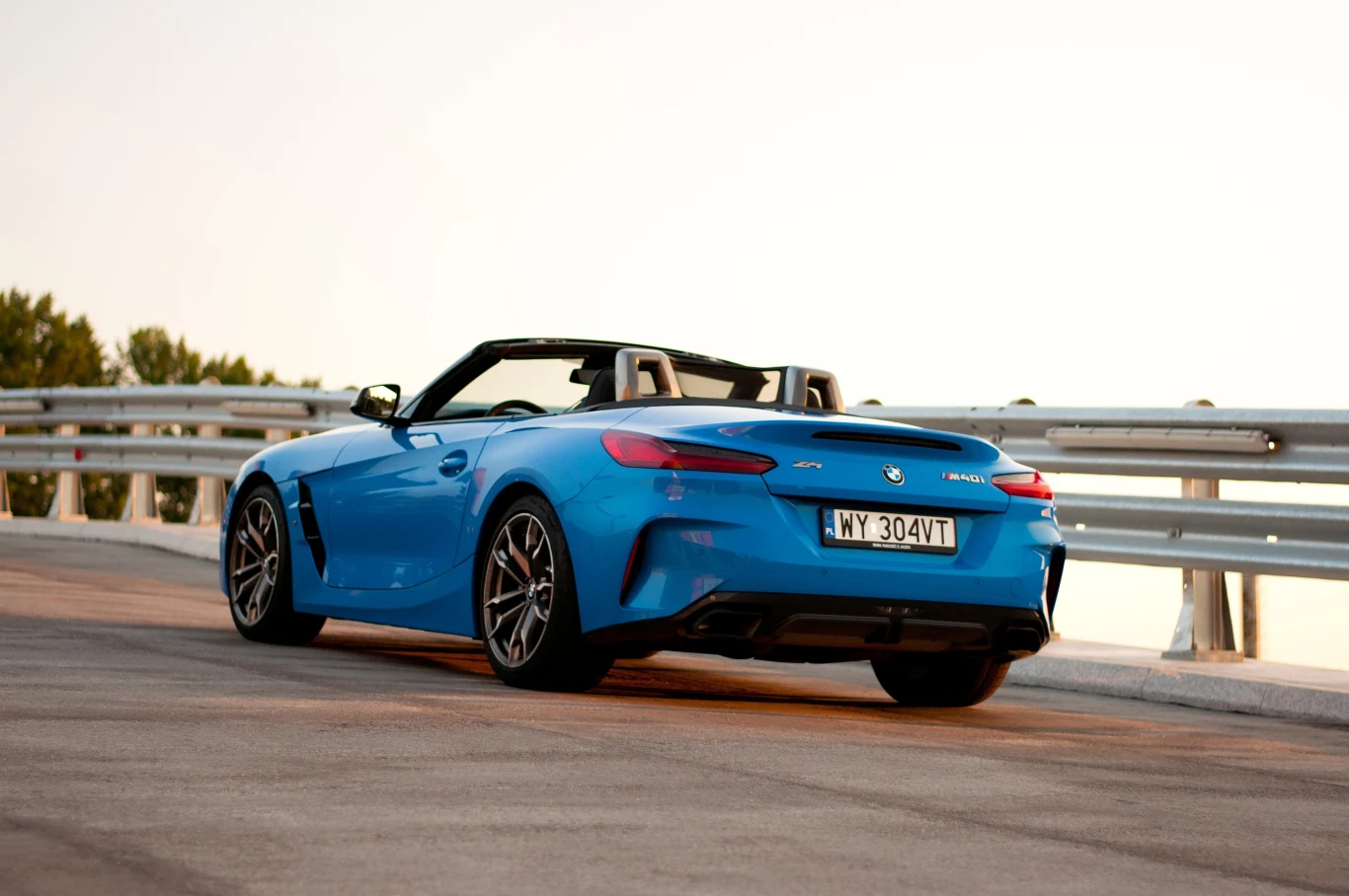 Podczas jazdy bez dachu naprawdę czuć wiatr we włosach!