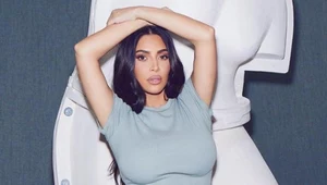 Kim Kardashian pozuje w bieliźnie modelującej 