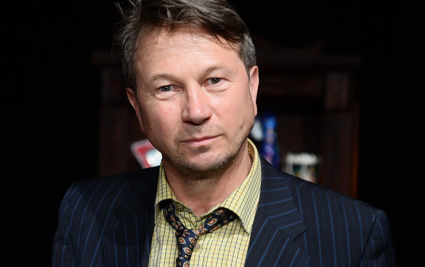 Piotr Cyrwus na deskach teatralnych Piotr Cyrwus na deskach teatralnych