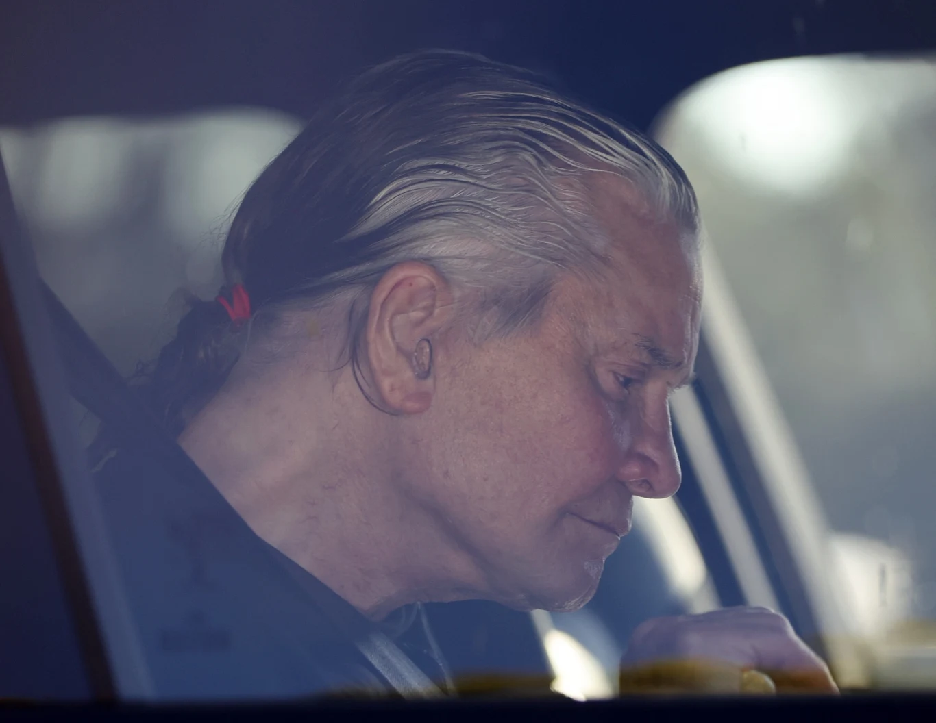 Muzyk zapowiedział jednak, że gdy znikną obostrzenia związane z pandemią koronawirusa, powróci do koncertowania.