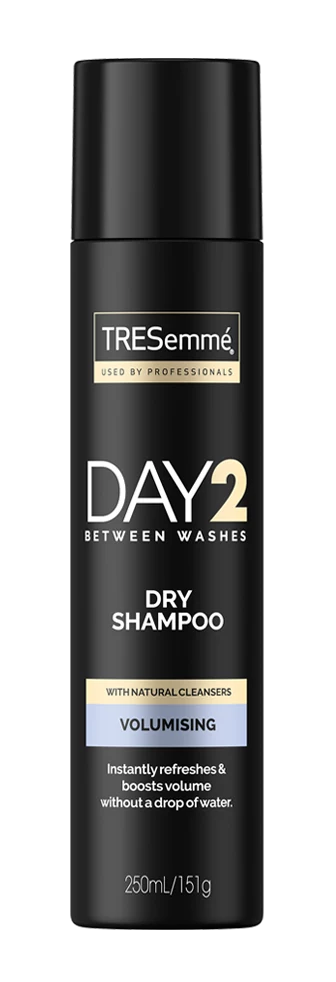 TRESemmé DAY 2 Volumising suchy szampon do włosów normalnych i przetłuszczających się 