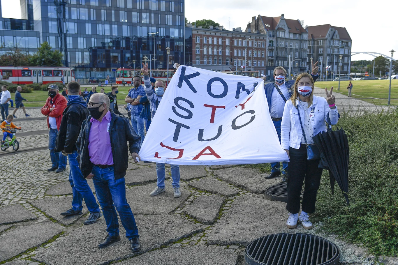 Protest przed koncertem "Dorosłe Dzieci"