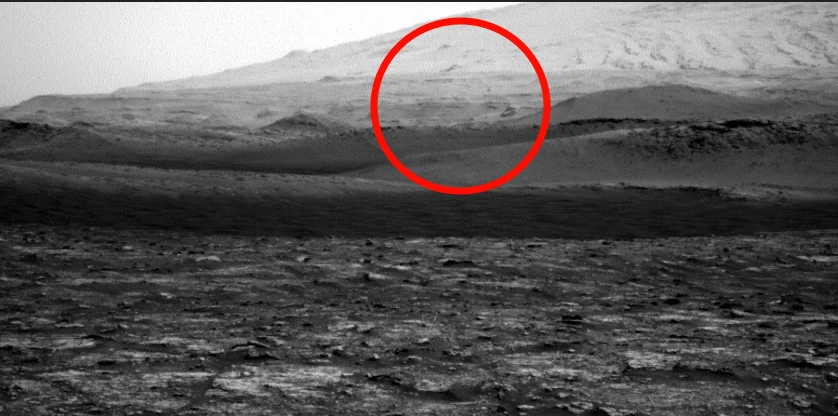 Zarówno Perseverance, jak i Curiosity były świadkami wielu marsjańskich diabłów pyłowych (zdj. poglądowe) Wir pyłowy uchwycony przez łazik Curiosity