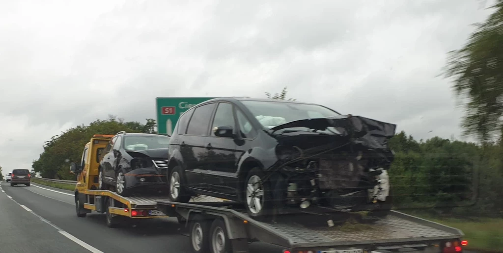 Czy tak uszkodzone auto da się bezpiecznie naprawić?