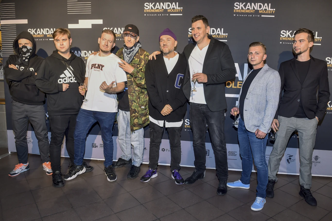 Twórcy i bohaterowie filmu "Skandal. Ewenement Molesty" 
