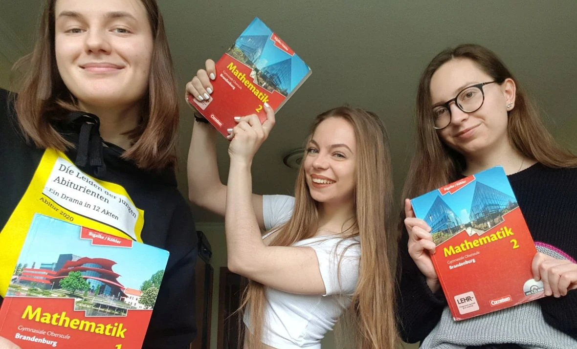 Natalia (pierwsza z lewej) mieszka w Polsce, ale uczy się w Niemczech. Fot. Agnieszka Hreczuk