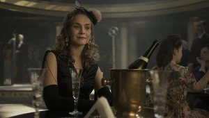 Kadr z serialu "Ludzie i bogowie"