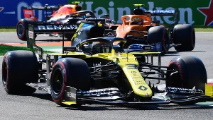 Daniel Ricciardo za kierownicą bolidu Renault