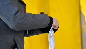 Przekazanie pracownikom środków ochronnych na koronawirusa