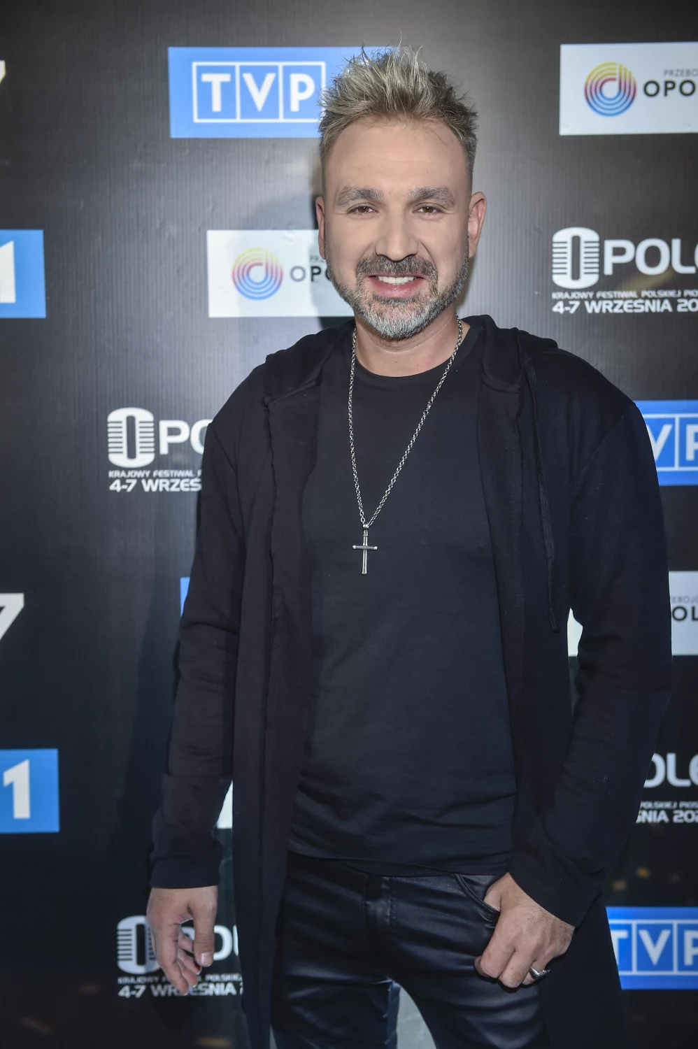 Dał się poznać szerszej publiczności podczas występów w telewizji. W 2008 r. zajął 4. miejsce w pierwszej edycji "Mam talent!", w 2012 dotarł do półfinału "Must Be the Music", w 2013 wygrał "The Voice of Poland". Dał się poznać szerszej publiczności podczas występów w telewizji. W 2008 r. zajął 4. miejsce w pierwszej edycji "Mam talent!", w 2012 dotarł do półfinału "Must Be the Music", w 2013 wygrał "The Voice of Poland".