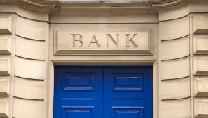 Kredyty psują się najszybciej od dekady. Wyraźny sygnał ostrzegawczy