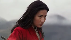 Yifei Liu w scenie z "Mulan"