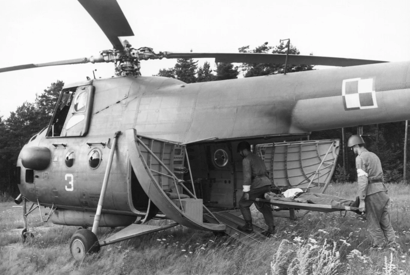 Akcja ratunkowa z udziałem Mi-4 Akcja ratunkowa z udziałem Mi-4