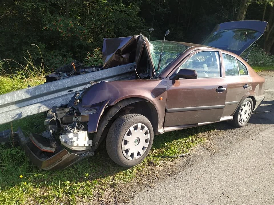 Bariera rozcięła przód Skody Octavii Bariera rozcięła przód Skody Octavii