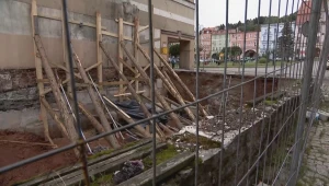 Lokatorzy kamienicy tydzień temu stracili dach nad głową