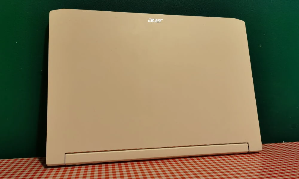 Acer ConceptD 7 Pro Acer ConceptD 7 Pro