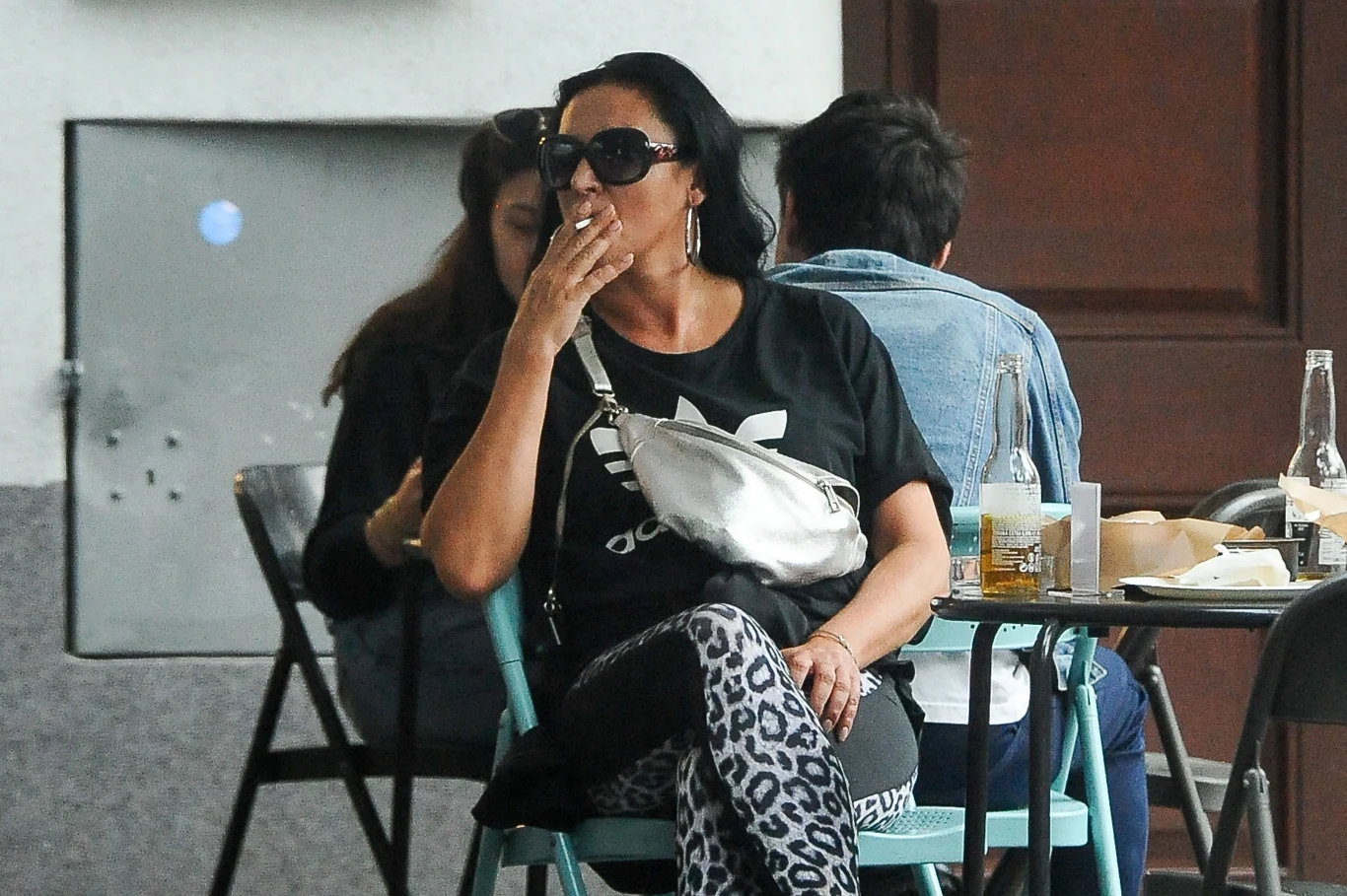 Prywatnie artystka znowu jest szczęśliwa. Po rozwodzie z Rinke Rooyensem związała się z przystojnym finansistą Jarosławem, który - podobnie jak ona - ma dość spory bagaż życiowych doświadczeń. 