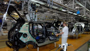 Fabryka samochodów (zdj. ilustracyjne)