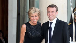 Poznaj sztuczkę Brigitte Macron. Chodzi o szpilki