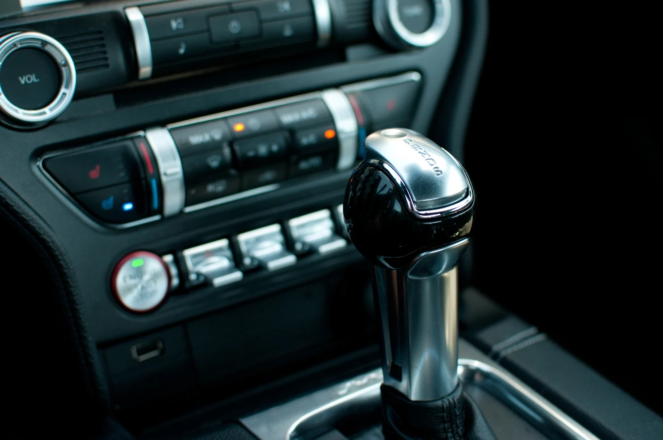 Pamiętaj o zasadach przełączania trybów w automatycznej skrzyni biegów.