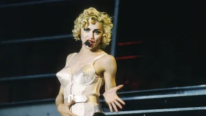 Madonna podczas występu w 1990 roku