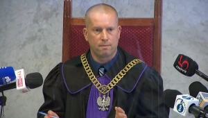 Ekspedientka odmówiła obsługi klientki bez maseczki. Wygrała w sądzie