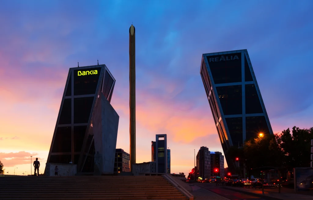 Madryt, Plaza de Castilla i biura Bankii