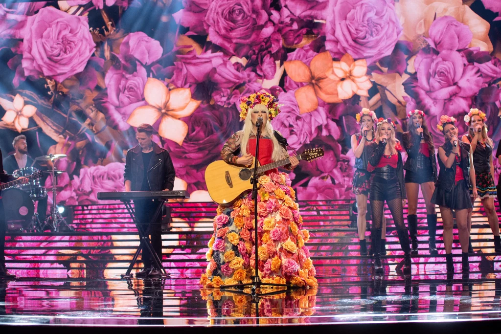 Gosia Andrzejewicz w programie "Twoja Twarz Brzmi Znajomo" wcieli się w Marylę Rodowicz!