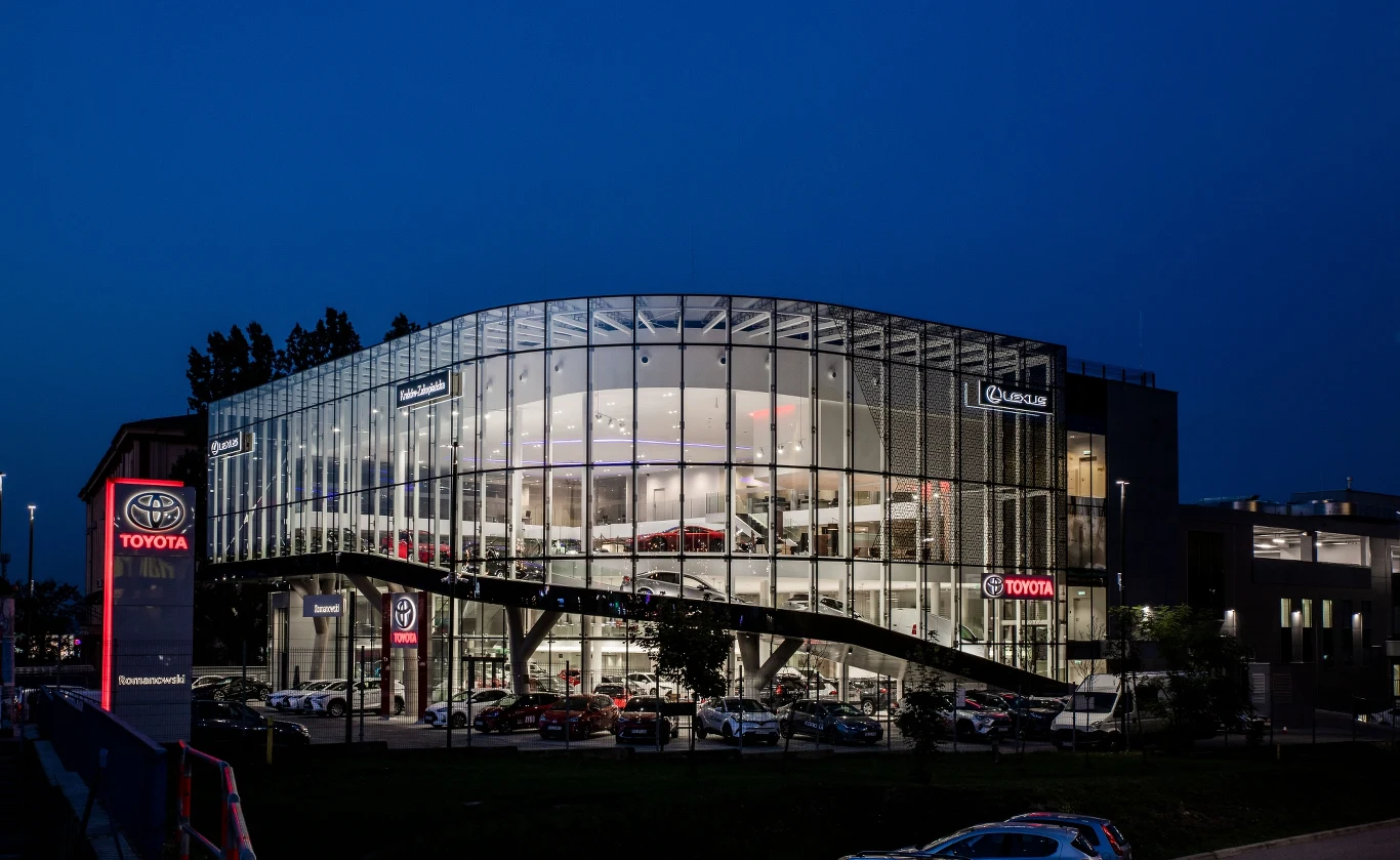 Kraków, Zakopiańska 68. Nowe centrum japońskiej motoryzacji 