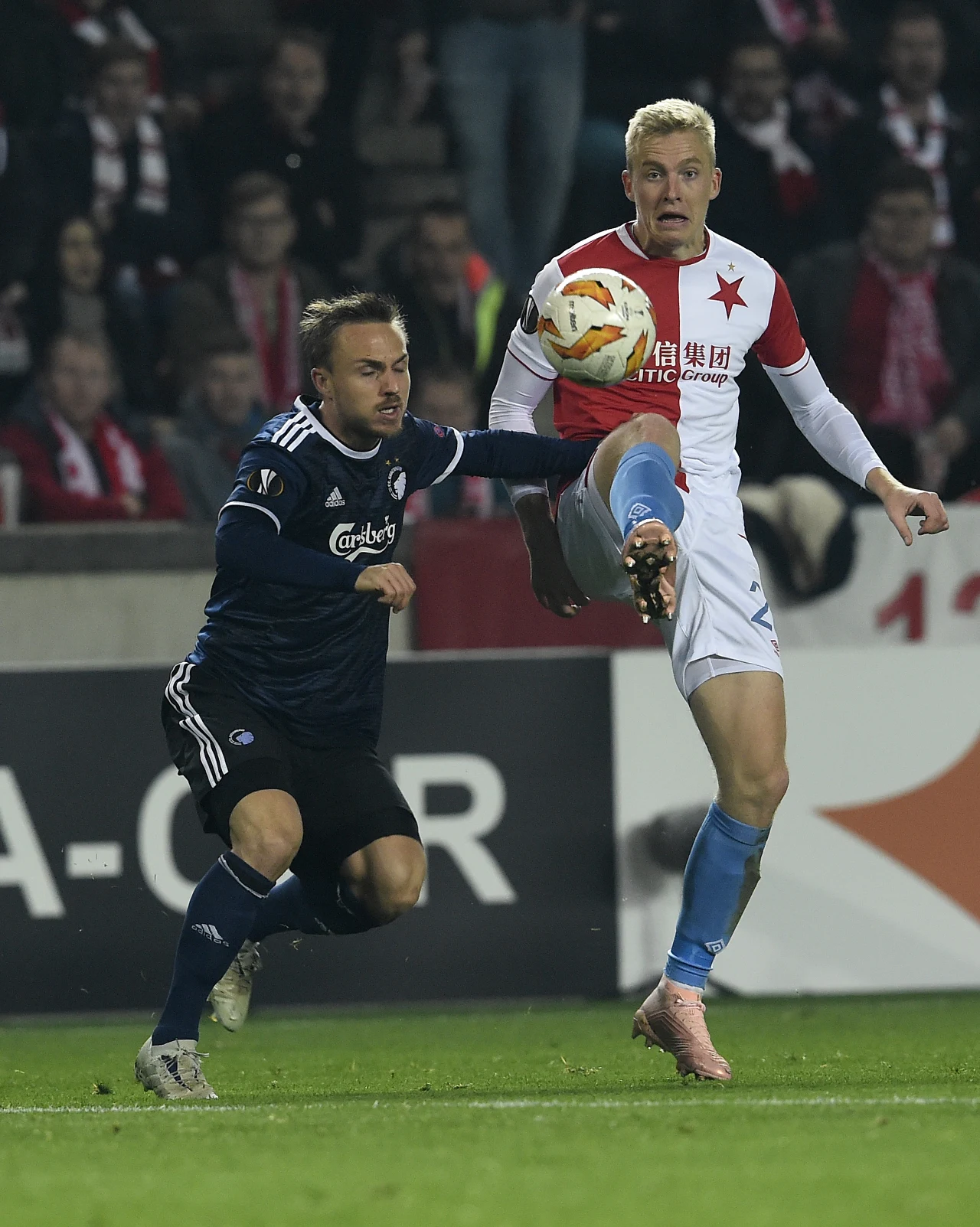 Michal Frydrych (z prawej) Michal Frydrych (z prawej)