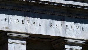 Inwestorzy czują się rozczarowani po środowych komentarzach szefa Fed który wskazał na niepewność co do ożywienia gospodarczego w USA 