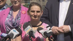 Rodzina czeka na wybudowanie domu, przez jedną z firm, która zaoferowała pomoc