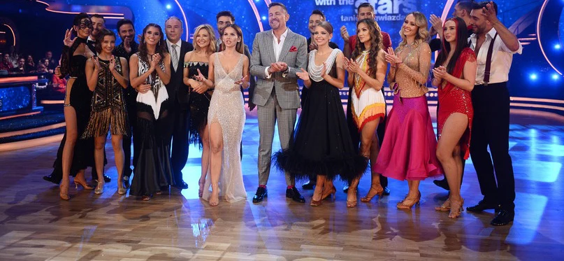 Paulina Sykut-Jeżyna razem z Krzysztofem Ibiszem i uczestnikami "Tańca z gwiazdami" Paulina Sykut-Jeżyna razem z Krzysztofem Ibiszem i uczestnikami "Tańca z gwiazdami"