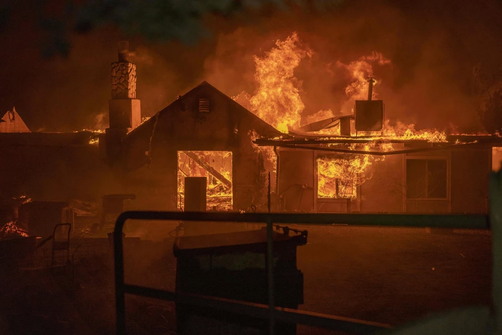 Pożar domu w Kalifornii