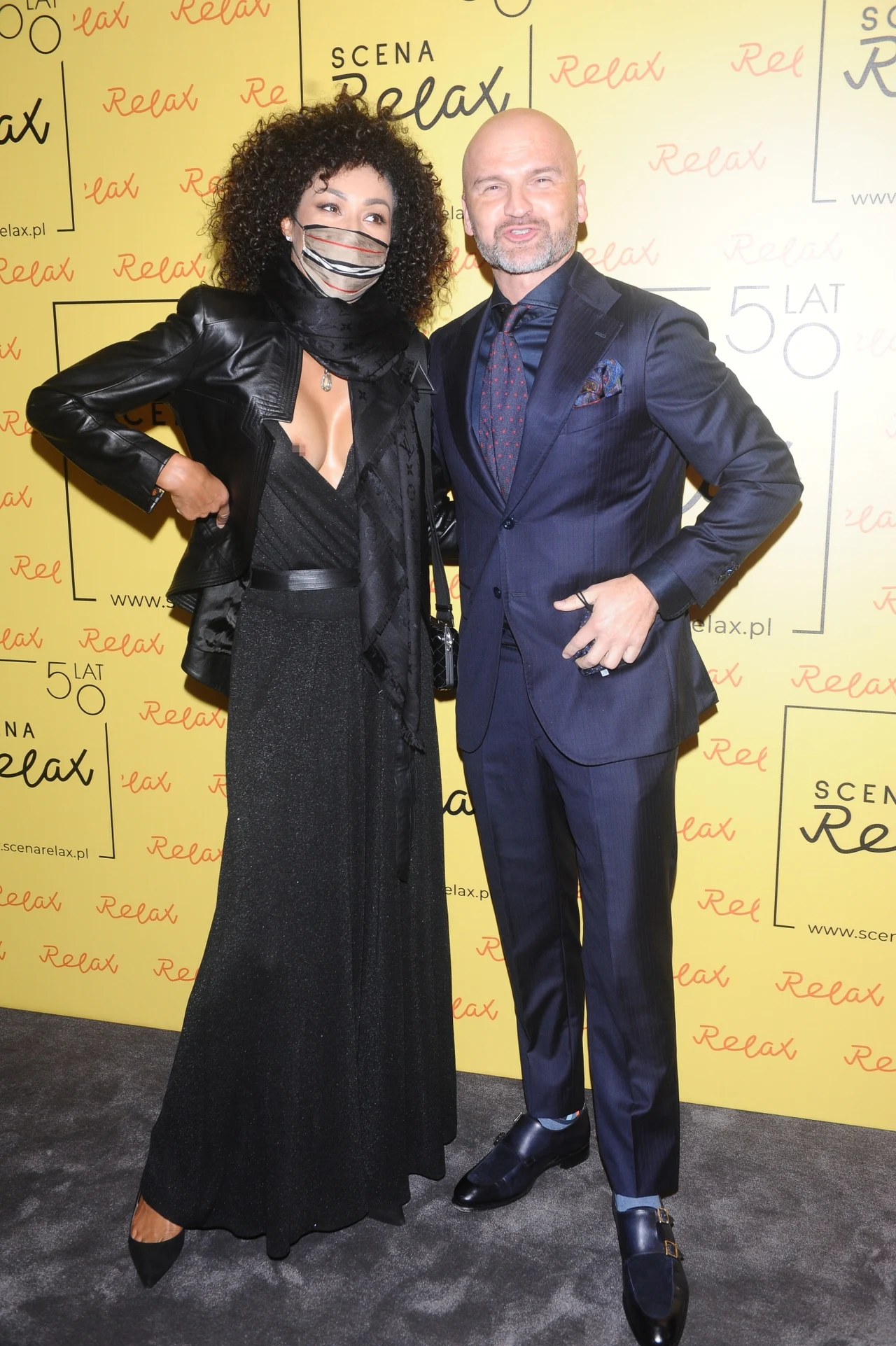 Omenaa Mensah z ukochanym Omenaa Mensah z ukochanym