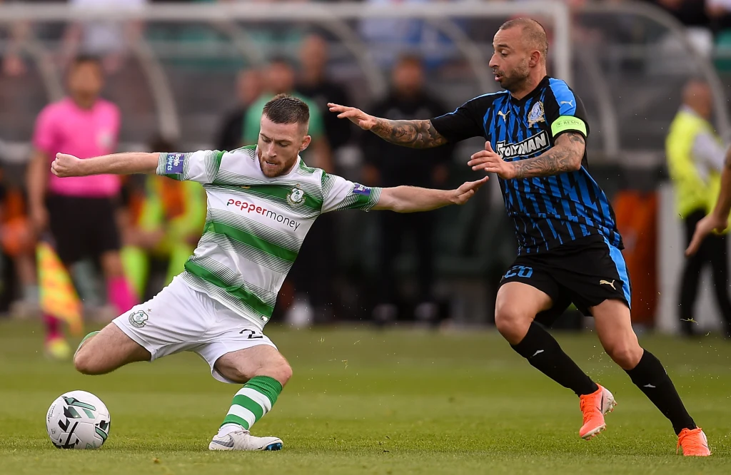 Giannis Gianniotas (z prawej) ma wystąpić przeciwko "Kolejorzowi" Giannis Gianniotas (z prawej) ma wystąpić przeciwko "Kolejorzowi"