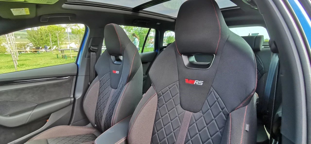 Hybrydowa skoda octavia