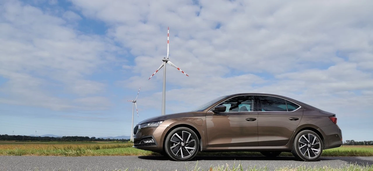 Hybrydowa skoda octavia