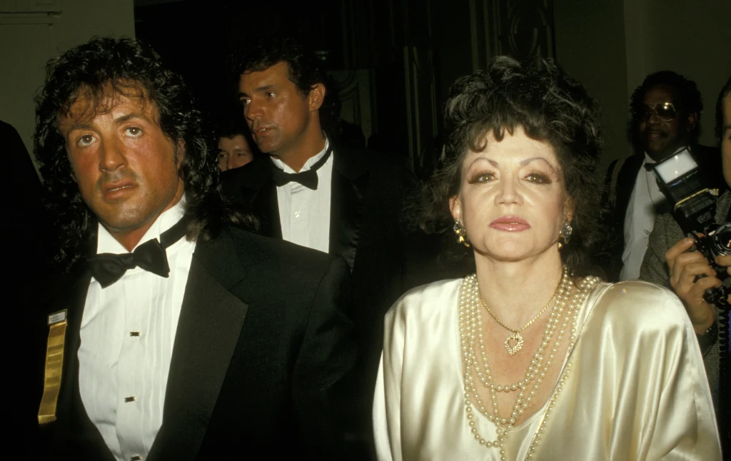 Sylvester Stallone i jego matka Jackie Stallone (1988) Sylvester Stallone i jego matka Jackie Stallone (1988)