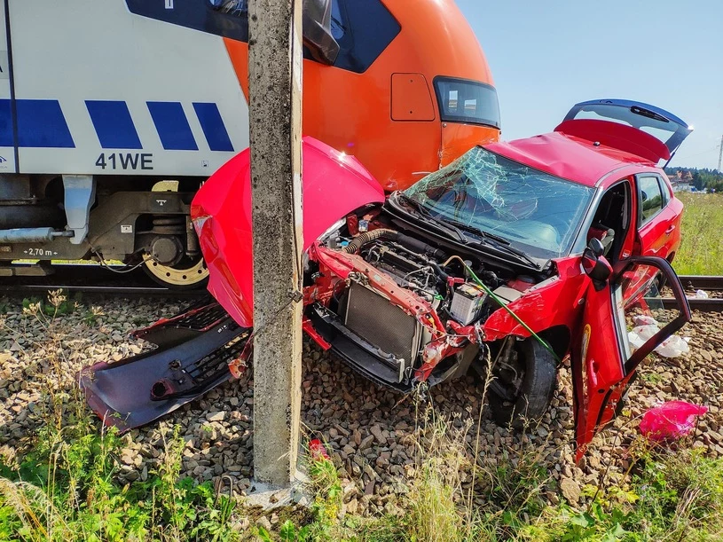 Egzaminator uciekł, a młoda kierującą zginęła