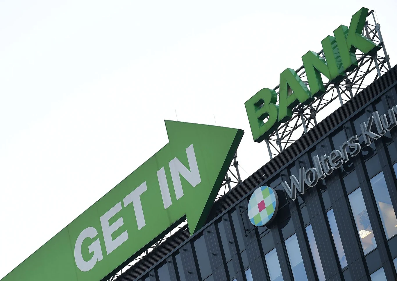 Szef KNF Chrzanowski proponował m.in. życzliwe podejście KNF i NBP do planów restrukturyzacji banków Czarneckiego
Szef KNF Chrzanowski proponował m.in. życzliwe podejście KNF i NBP do planów restrukturyzacji banków Czarneckiego