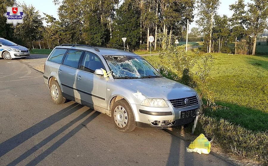 Rowerzystka wjechała wprost pod samochód