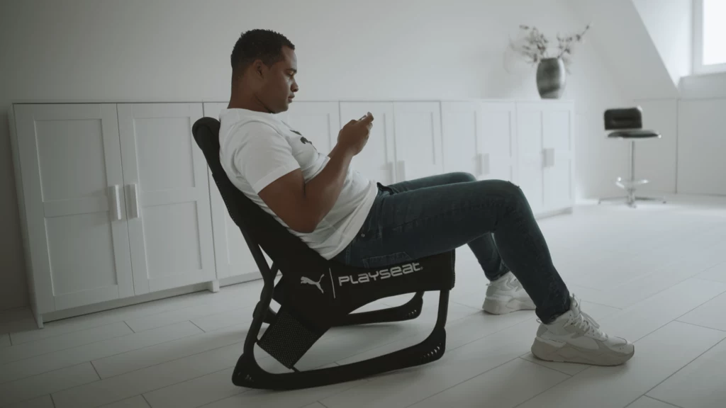 PLAYSEAT | PUMA Active Gaming Seat jest już dostępny w sprzedaży. Za fotel trzeba zapłacić około 900 zł. PLAYSEAT | PUMA Active Gaming Seat jest już dostępny w sprzedaży. Za fotel trzeba zapłacić około 900 zł.