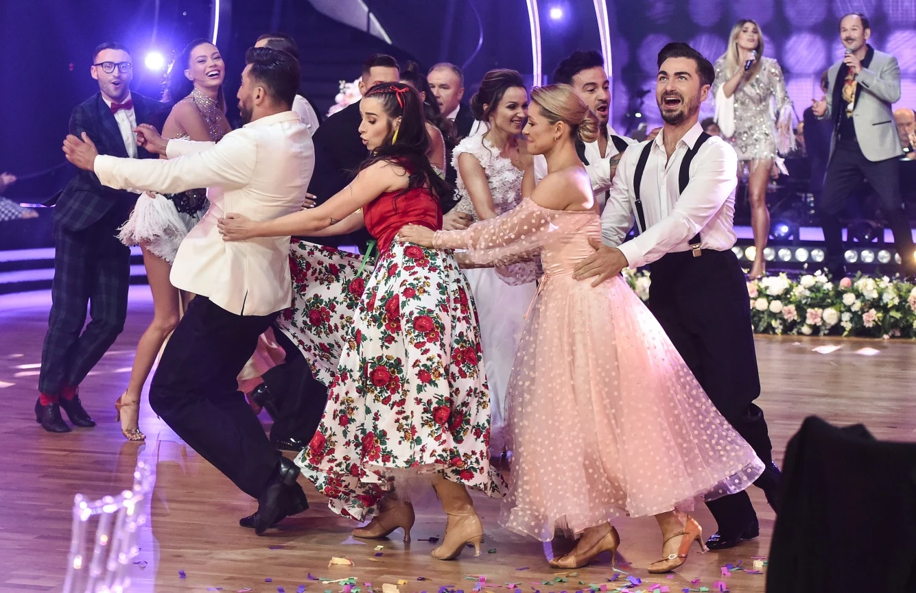 Szósty odcinek "Tańca z gwiazdami" w rytmach weselnych hitów! Szósty odcinek "Tańca z gwiazdami" w rytmach weselnych hitów!