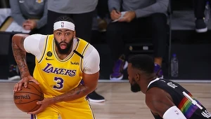 Anthony Davis #3 z Los Angeles Lakers kontra Paul Millsap #4 z Denver Nugget