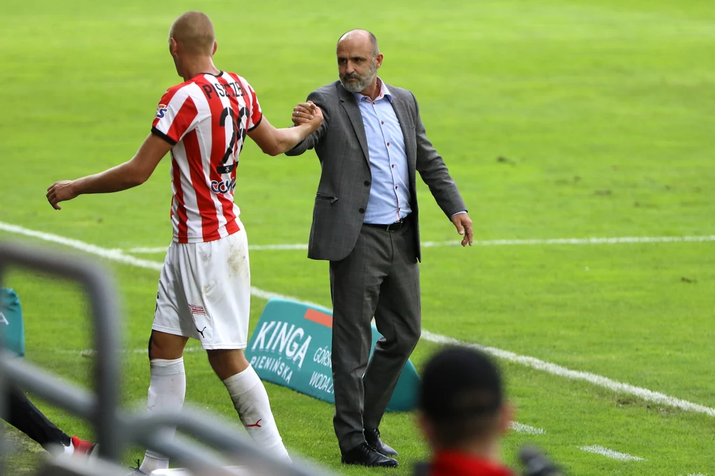Michał Probierz podczas meczu Cracovii z Rakowem Michał Probierz podczas meczu Cracovii z Rakowem