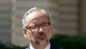 Minister zdrowia Adam Niedzielski /Mateusz Grochocki /East News 