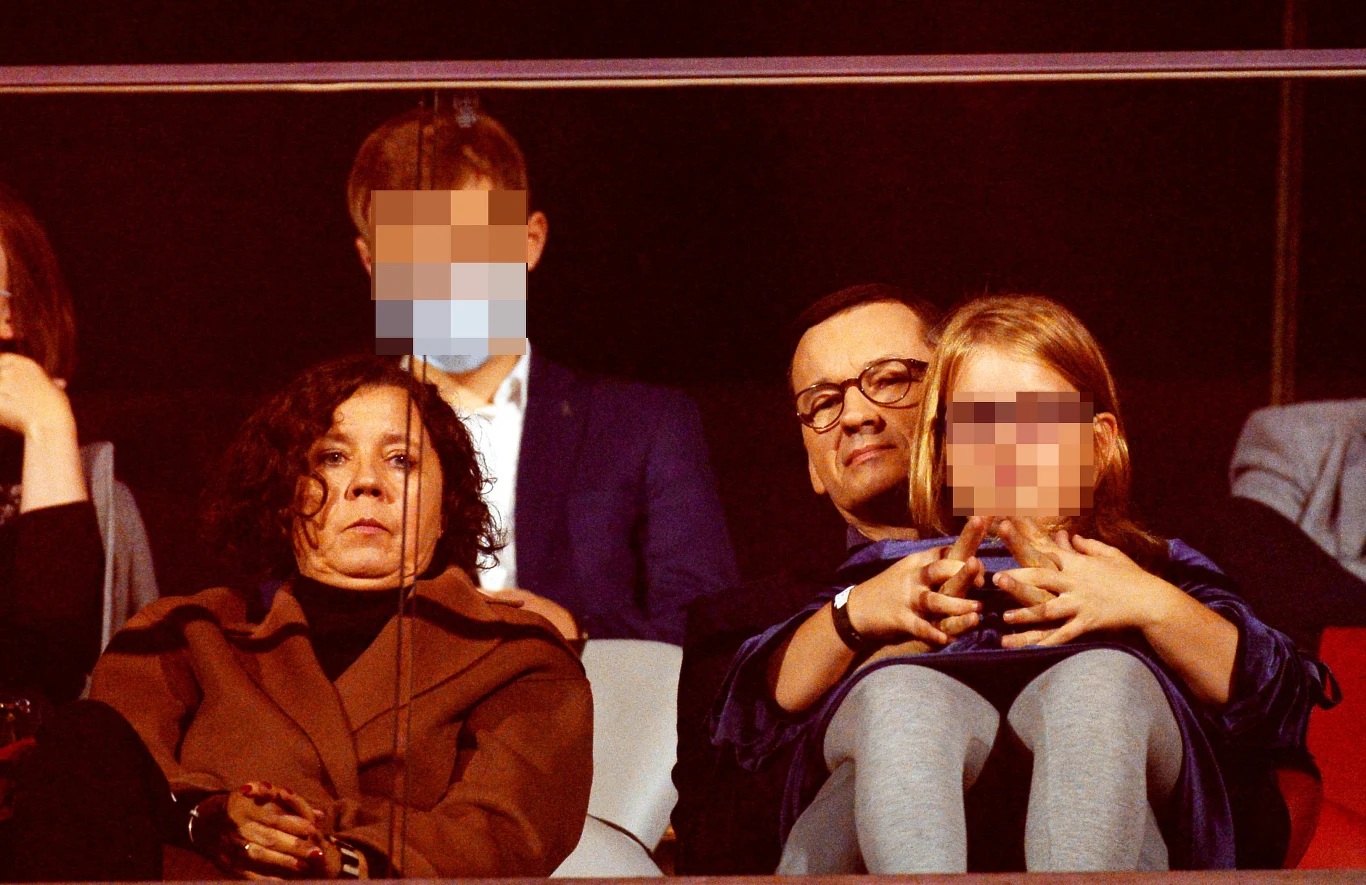 Mateusz Morawiecki z rodziną podczas koncertu "Solidarni z Białorusią"