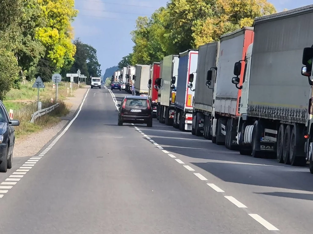 Kolejka ciężarówek do granicy białoruskiej / Fot: Tygodnik Podhalański