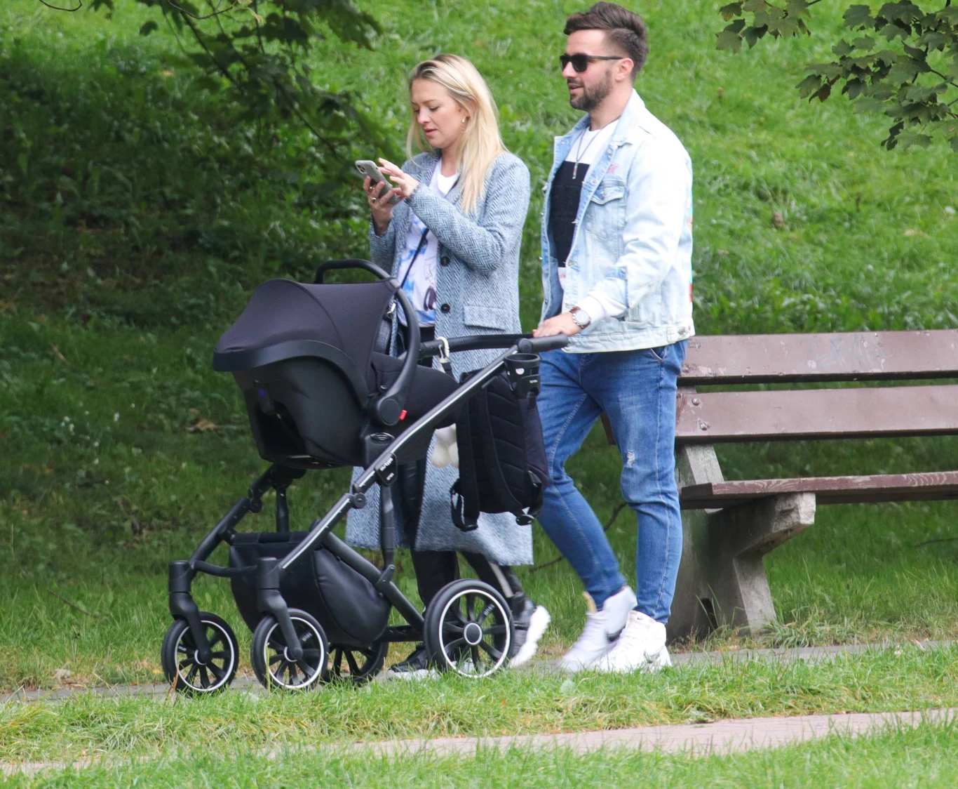 Na początku roku zaczęto plotkować o błogosławionym stanie Barbary, ta jednak wciąż milczała. Dopiero podczas przymusowej domowej kwarantanny oficjalnie ogłosiła, że jest w drugiej ciąży.
Na początku roku zaczęto plotkować o błogosławionym stanie Barbary, ta jednak wciąż milczała. Dopiero podczas przymusowej domowej kwarantanny oficjalnie ogłosiła, że jest w drugiej ciąży.